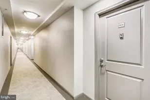 1021 N Garfield St, Arlington, VA 22201 - Photo 3