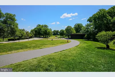1224 Meade Street N #ES202, Arlington, VA 22209 - Photo 25