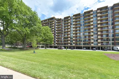 1300 Army Navy Drive #608, Arlington, VA 22202 - Photo 1