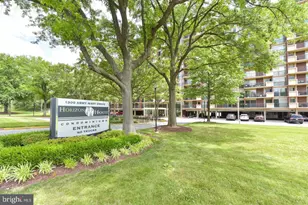 1300 Army Navy Dr, Arlington, VA 22202 - Photo 43
