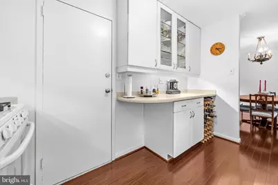 1300 Army Navy Drive #608, Arlington, VA 22202 - Photo 17