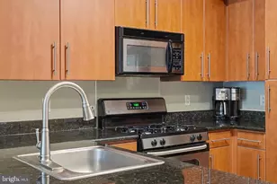 1021 N Garfield St, Arlington, VA 22201 - Photo 11