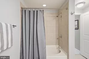 1021 N Garfield St, Arlington, VA 22201 - Photo 17