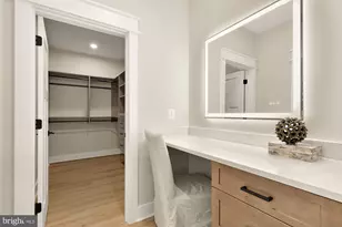 923 17th St S, Arlington, VA 22202 - Photo 37