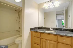 1600 Oak Street N, Arlington, VA 22209 - Photo 15