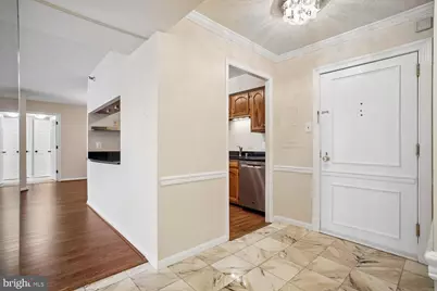 1301 N Courthouse Road #1612, Arlington, VA 22201 - Photo 3