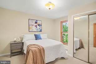 2536 S Walter Reed Dr, Arlington, VA 22206 - Photo 15