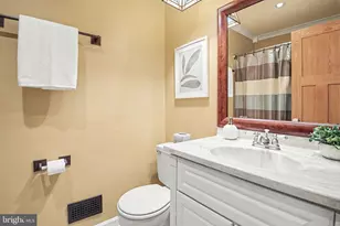 2536 S Walter Reed Dr, Arlington, VA 22206 - Photo 19