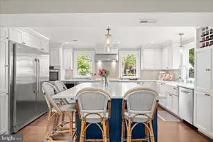 6366 11th Rd N, Arlington, VA 22205 - Photo 5
