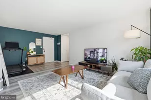 1200 S Arlington Ridge Rd, Arlington, VA 22202 - Photo 3