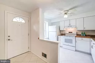 2880 S Meade St, Arlington, VA 22206 - Photo 3