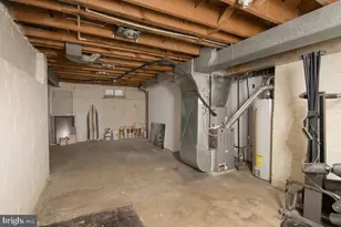 1405 N George Mason Dr, Arlington, VA 22205 - Photo 23