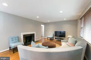 1405 N George Mason Dr, Arlington, VA 22205 - Photo 5
