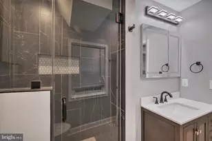 1706 N Glebe Rd, Arlington, VA 22207 - Photo 17