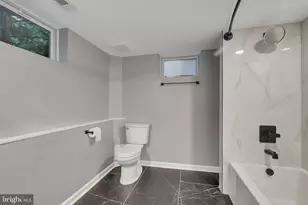 1706 N Glebe Rd, Arlington, VA 22207 - Photo 27
