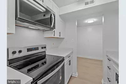 708 S Arlington Mill Drive S #14104, Arlington, VA 22204 - Photo 7