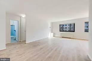 1200 S Arlington Ridge Rd, Arlington, VA 22202 - Photo 5