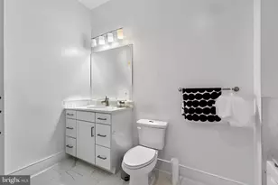2000 Clarendon Blvd, Arlington, VA 22201 - Photo 11