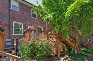 1201 S Barton St, Arlington, VA 22204 - Photo 23