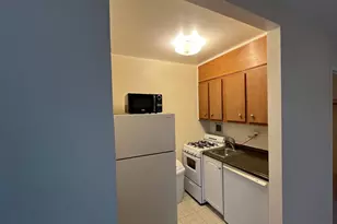 1121 Arlington Blvd, Arlington, VA 22209 - Photo 3
