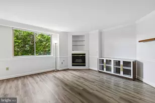 1276 N Wayne St, Arlington, VA 22201 - Photo 5