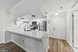 1276 N Wayne St, Arlington, VA 22201 - Photo 13