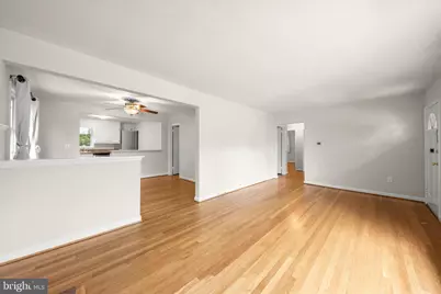 877 N Nottingham Street N, Arlington, VA 22205 - Photo 5