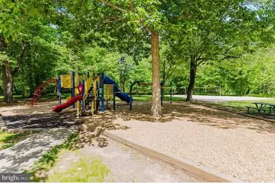 2725 S Walter Reed Drive #B, Arlington, VA 22206 - Photo 37