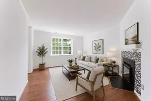 2725 S Walter Reed Dr, Arlington, VA 22206 - Photo 3