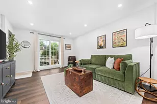 2717 S Walter Reed Dr, Arlington, VA 22206 - Photo 3