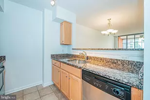 1024 N Utah St, Arlington, VA 22201 - Photo 7