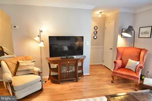 2627 S Walter Reed Dr S, Arlington, VA 22206 - Photo 13