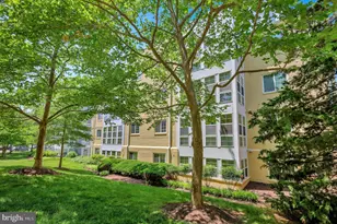 4067 S Four Mile Run Dr, Arlington, VA 22204 - Photo 3