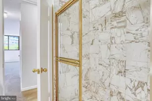 1101 S Arlington Ridge Rd, Arlington, VA 22202 - Photo 21