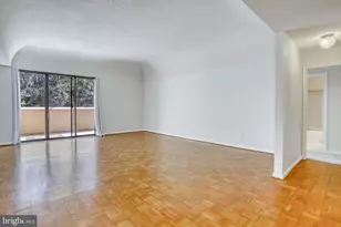 1101 S Arlington Ridge Rd, Arlington, VA 22202 - Photo 5