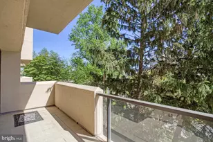 1101 S Arlington Ridge Rd, Arlington, VA 22202 - Photo 27