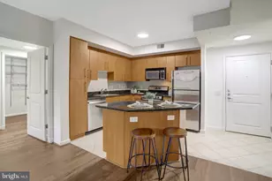 1021 N Garfield St, Arlington, VA 22201 - Photo 11