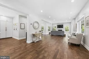 4231 31st St N, Arlington, VA 22207 - Photo 5