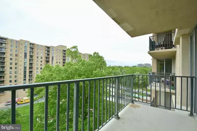 4600 S Four Mile Run Drive S #626, Arlington, VA 22204 - Photo 27