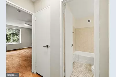 3000 Spout Run Parkway #B203, Arlington, VA 22201 - Photo 5