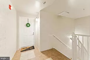 4089 S Four Mile Run Dr, Arlington, VA 22204 - Photo 3