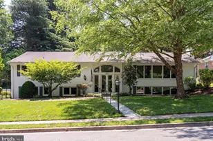 3636 38th St N, Arlington, VA 22207 - Photo 1