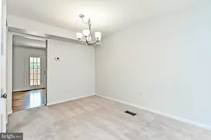 2406 S Walter Reed Dr, Arlington, VA 22206 - Photo 13