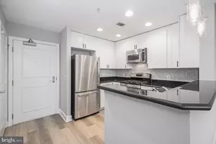 3600 S Glebe Rd, Arlington, VA 22202 - Photo 9