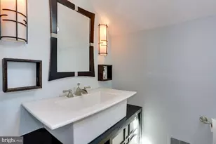 144 N Bedford St, Arlington, VA 22201 - Photo 11