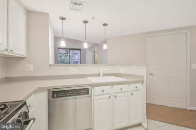 3830 9th Street N #203W, Arlington, VA 22203 - Photo 9