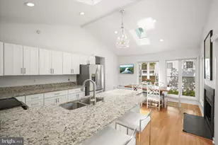 3075 N Pollard Street N, Arlington, VA 22207 - Photo 11