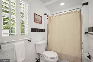 3075 N Pollard Street N, Arlington, VA 22207 - Photo 29