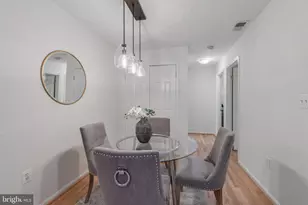 2050 N Calvert St, Arlington, VA 22201 - Photo 9