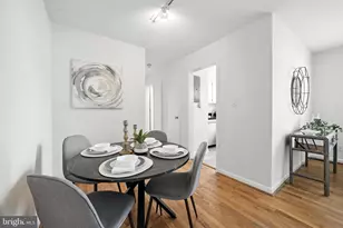 2030 N Vermont St, Arlington, VA 22207 - Photo 5
